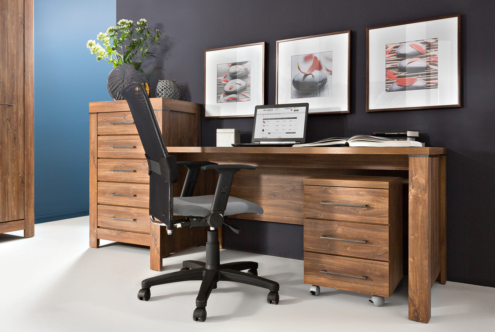Gent Desk | Stirling Oak | Scratch-Resistant Laminate | 160×70×76 cm