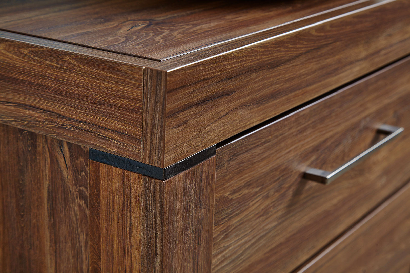 Gent Chest of Drawers | 3 Drawers & 4 Sections | Stirling Oak | 200x85cm | Soft-Close