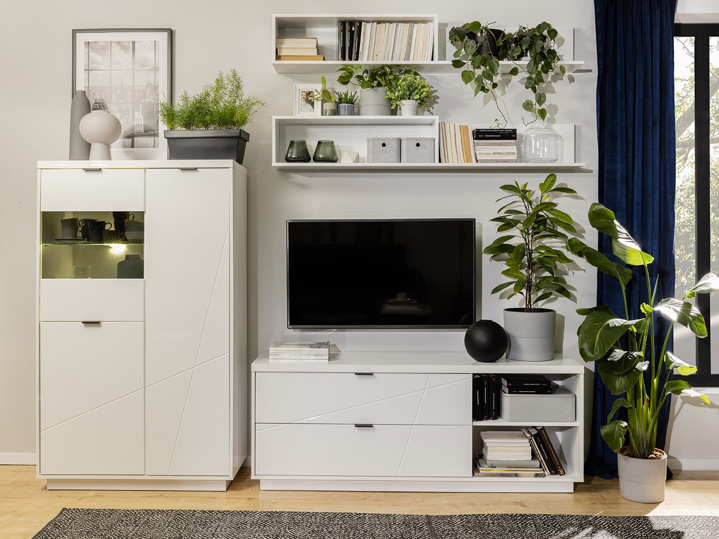 Forn — TV Cabinet | 156 × 61 cm | 2 Drawers & 2 Open Shelves | White Gloss
